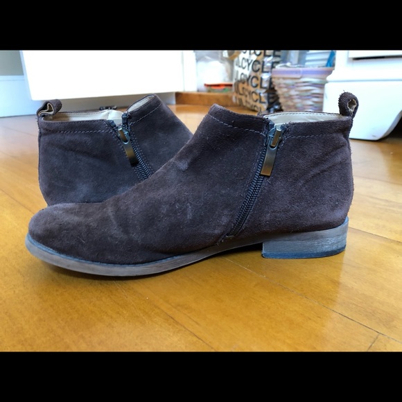 Brown short booties - Picture 3 of 3